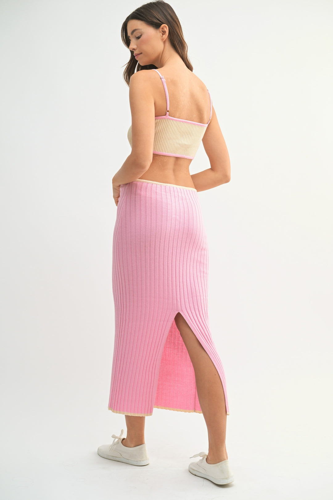 Voy A LLeVARTE PA PR Ribbed Knit Color Block Cutout Midi Dress