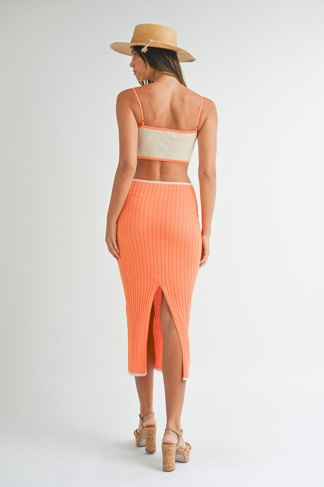 Voy A LLeVARTE PA PR Ribbed Knit Color Block Cutout Midi Dress