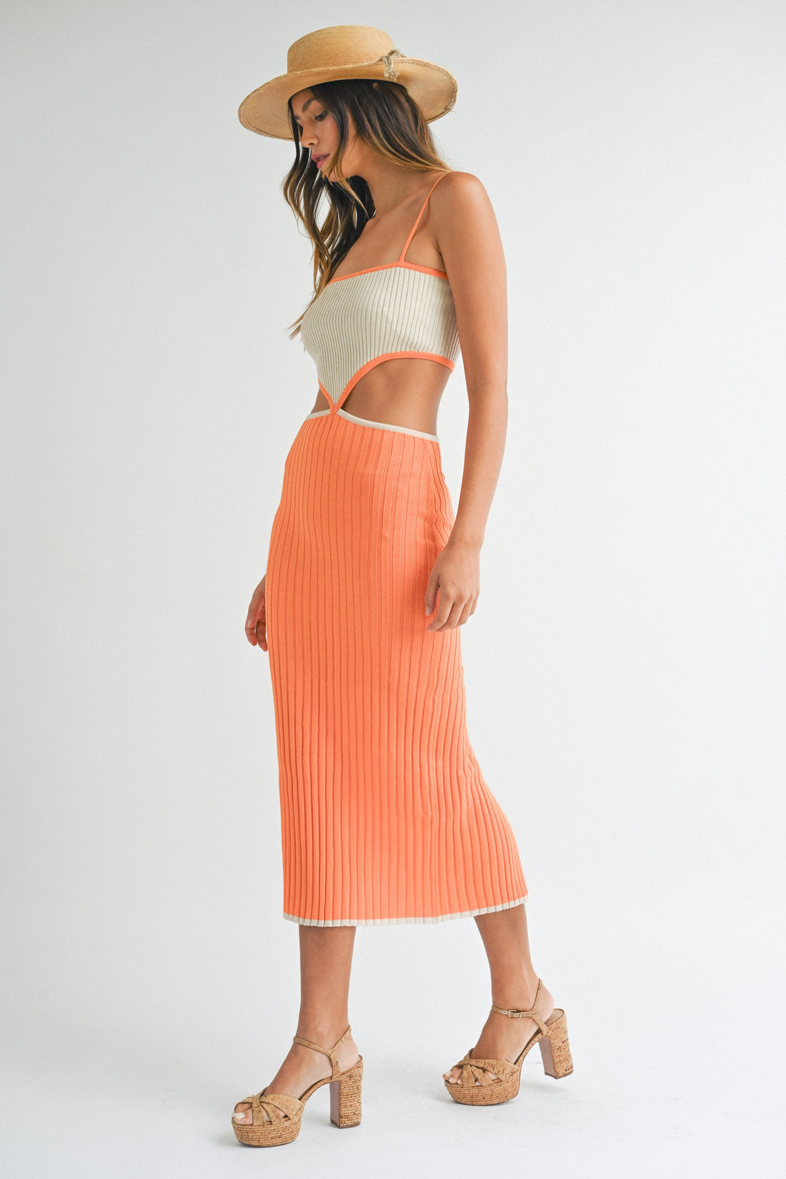 Voy A LLeVARTE PA PR Ribbed Knit Color Block Cutout Midi Dress